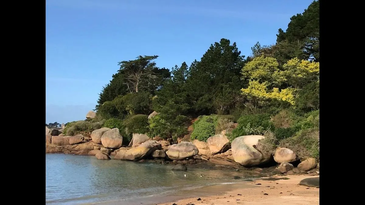 הוילה Magnifique Longere Au Coeur De Trégastel